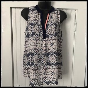 📣SOLD Olive and Oak Sleeveless Tank Top small S EUC